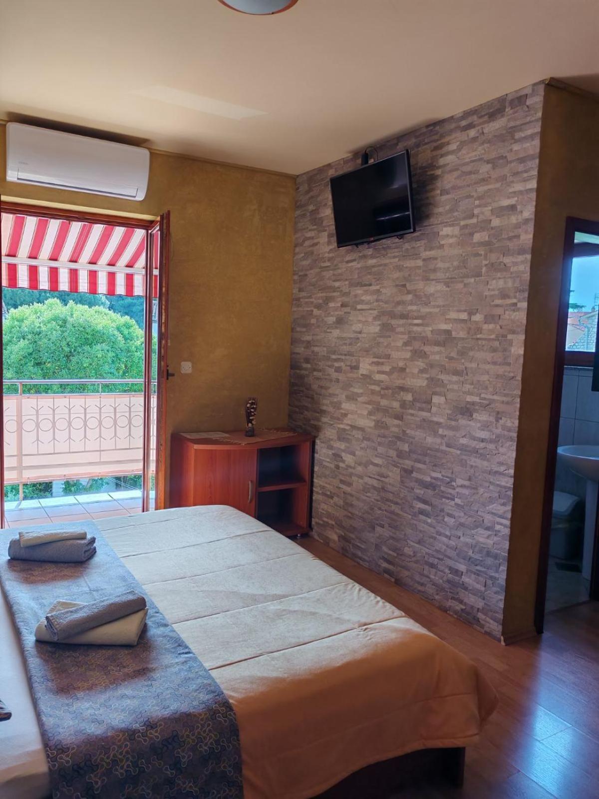 Accomodation Noki21 로비니 객실 사진